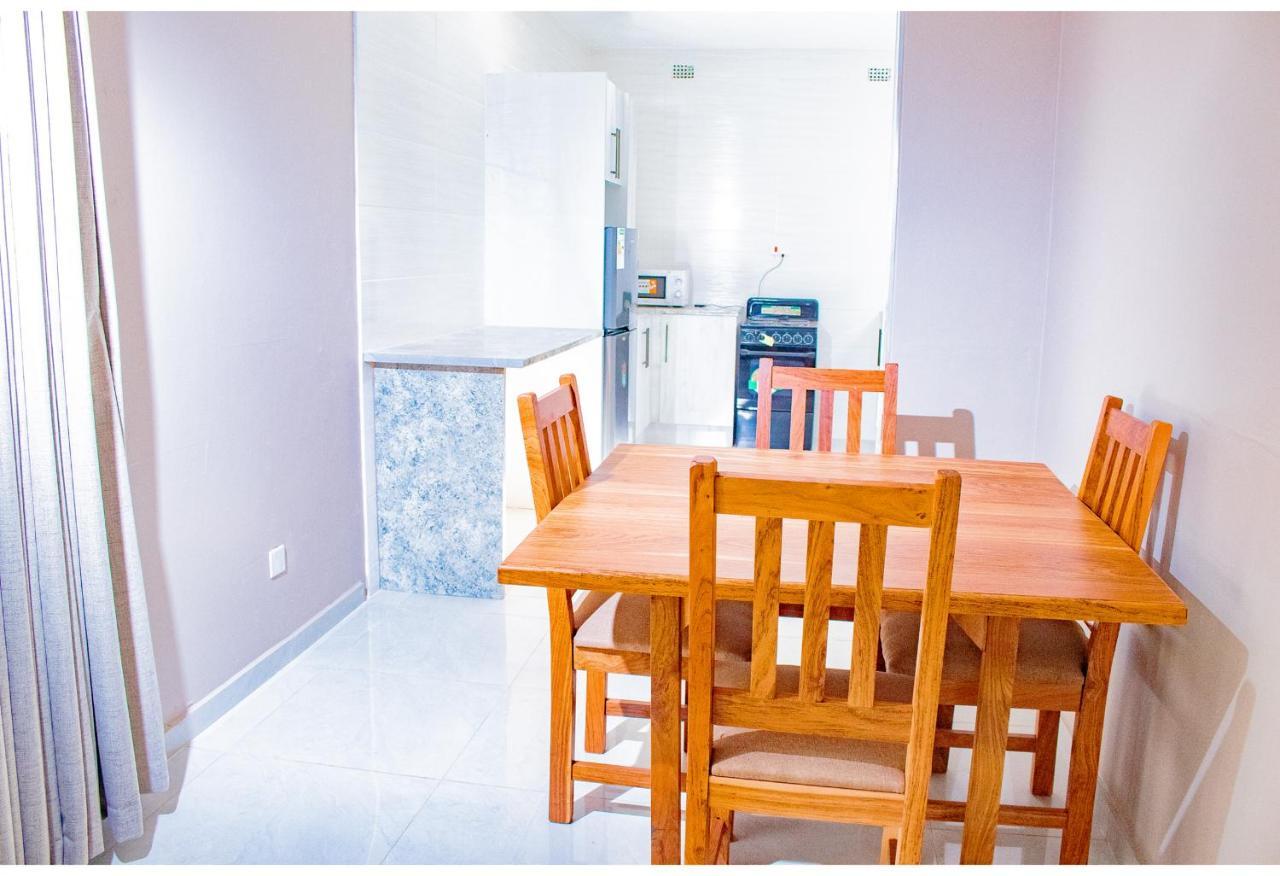 R Executive Apartments Harare Kültér fotó